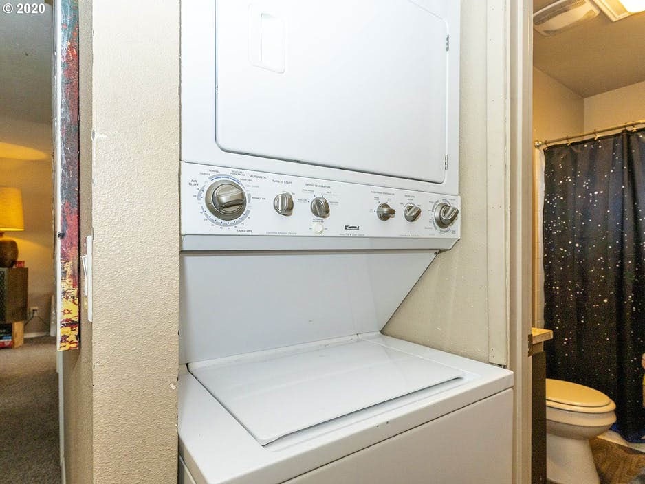 Photo of washer/dryer unit in 345